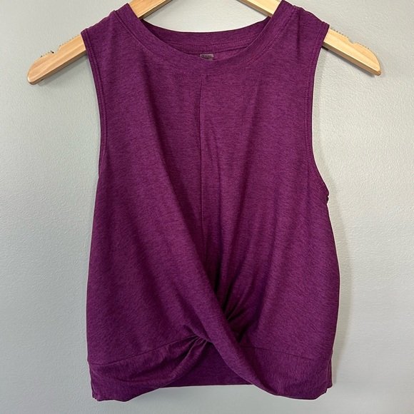 NOT FOR SALE Beyond Yoga Intersect Featherweight Cropped Tank‎ Sz S - Picture 1 of 7